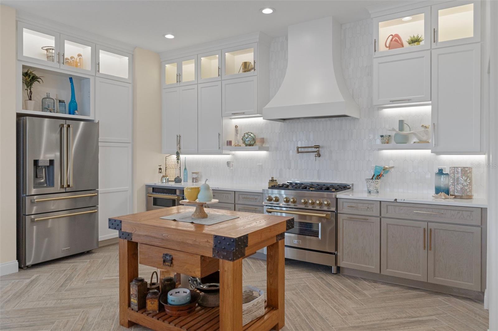 Image 9 of 67 For 2235 Kings Cove Point