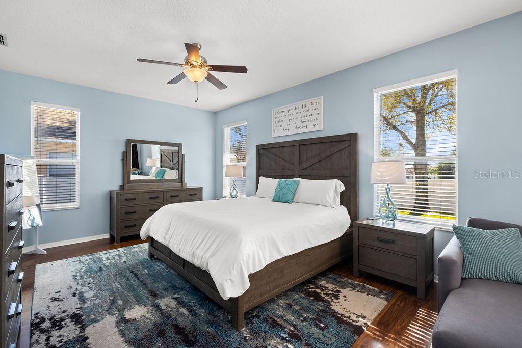 Image 21 of 60 For 570 Johns Landing Way