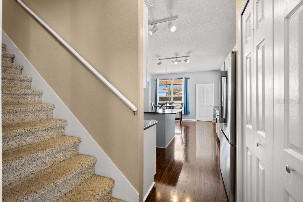 Image 25 of 60 For 570 Johns Landing Way