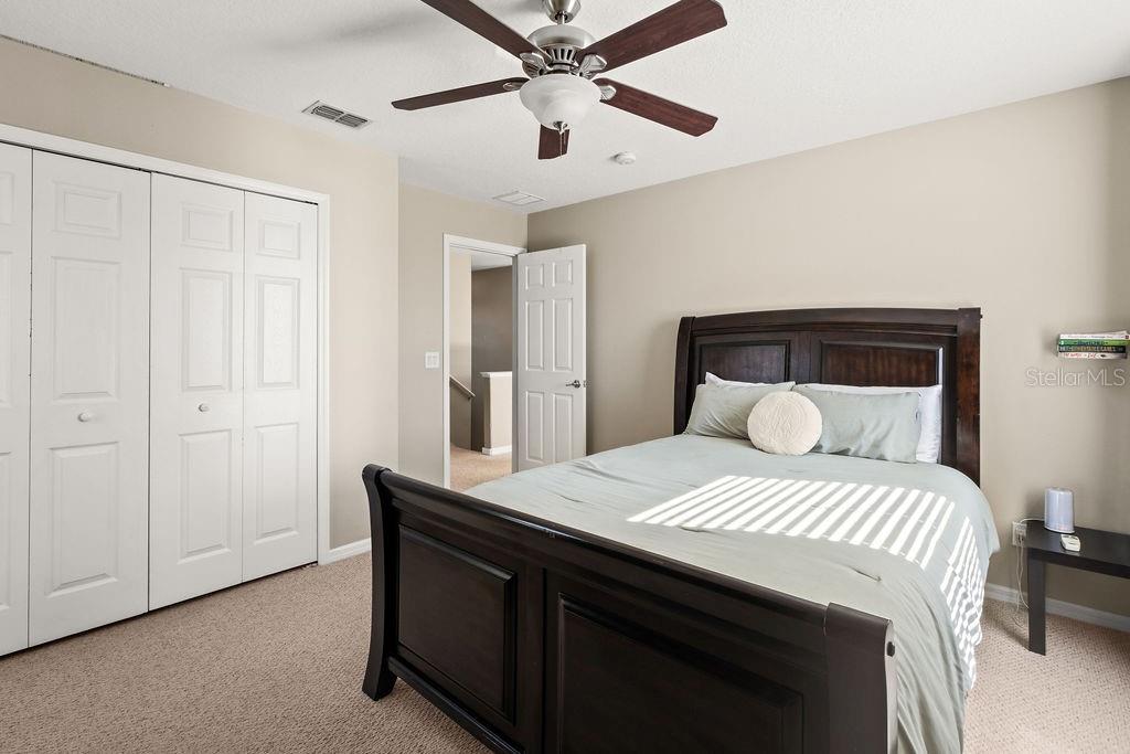 Image 35 of 60 For 570 Johns Landing Way