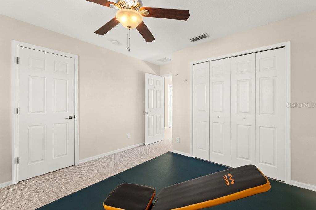 Image 37 of 60 For 570 Johns Landing Way