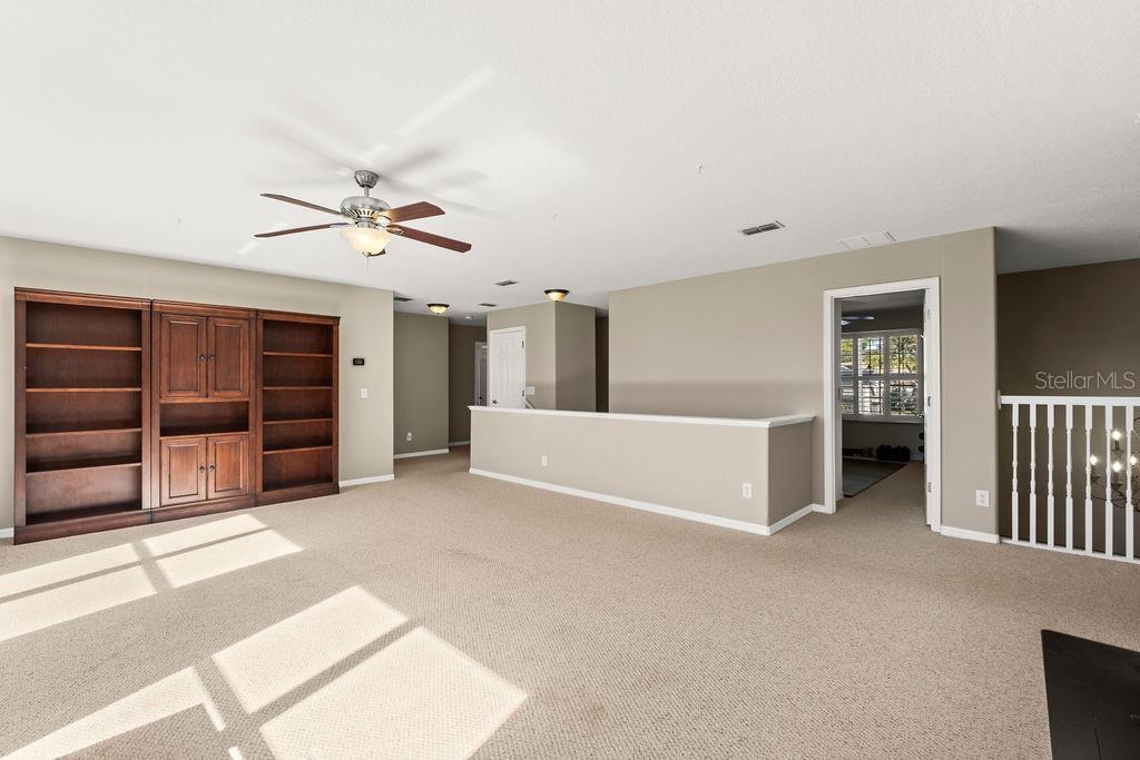 Image 41 of 60 For 570 Johns Landing Way