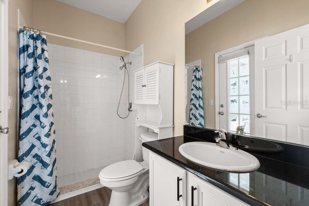 Image 42 of 60 For 570 Johns Landing Way