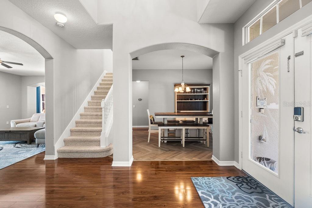 Image 6 of 60 For 570 Johns Landing Way