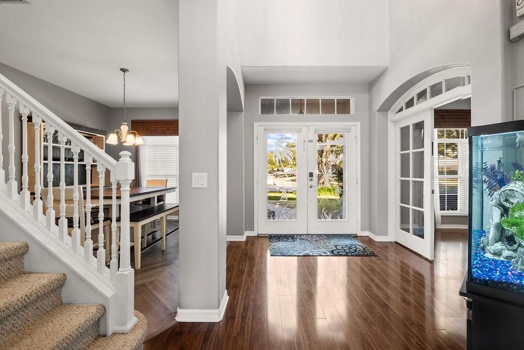 Image 7 of 60 For 570 Johns Landing Way