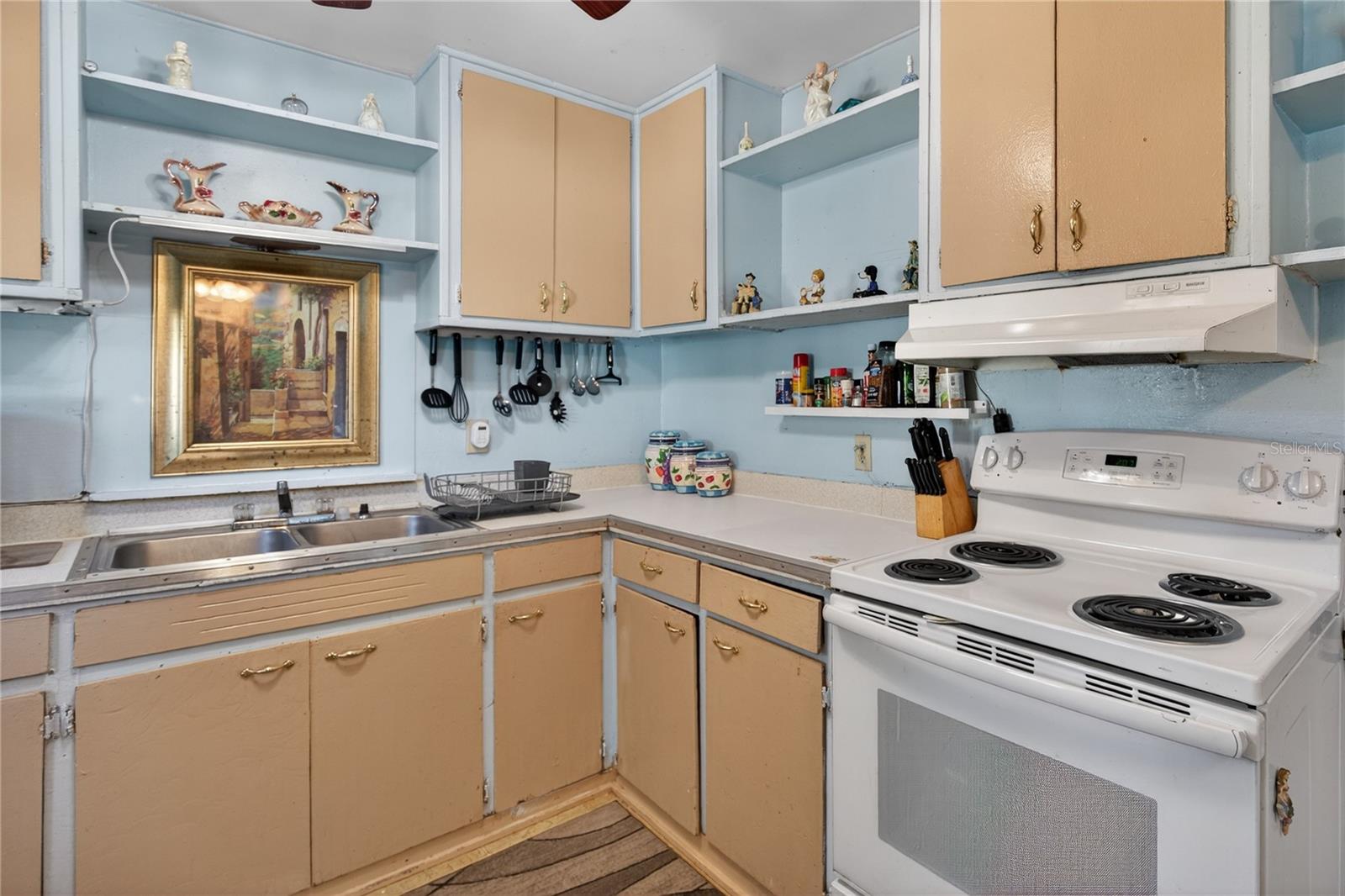 Image 11 of 33 For 31302 Orange Street