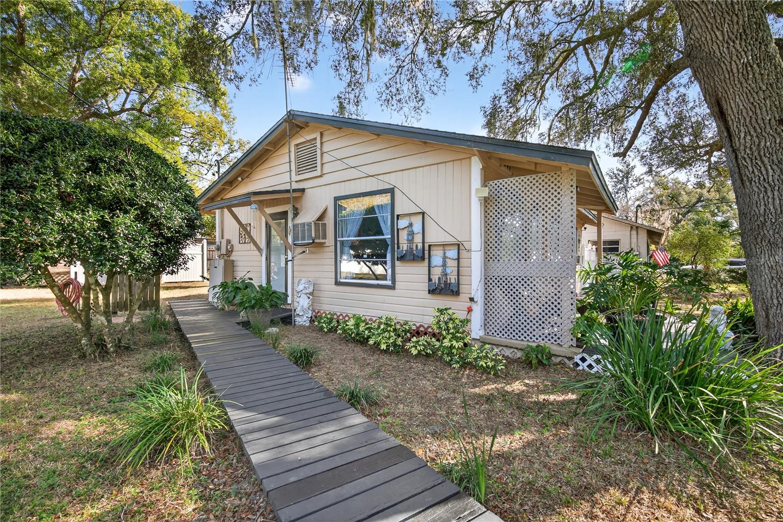 Image 25 of 33 For 31302 Orange Street