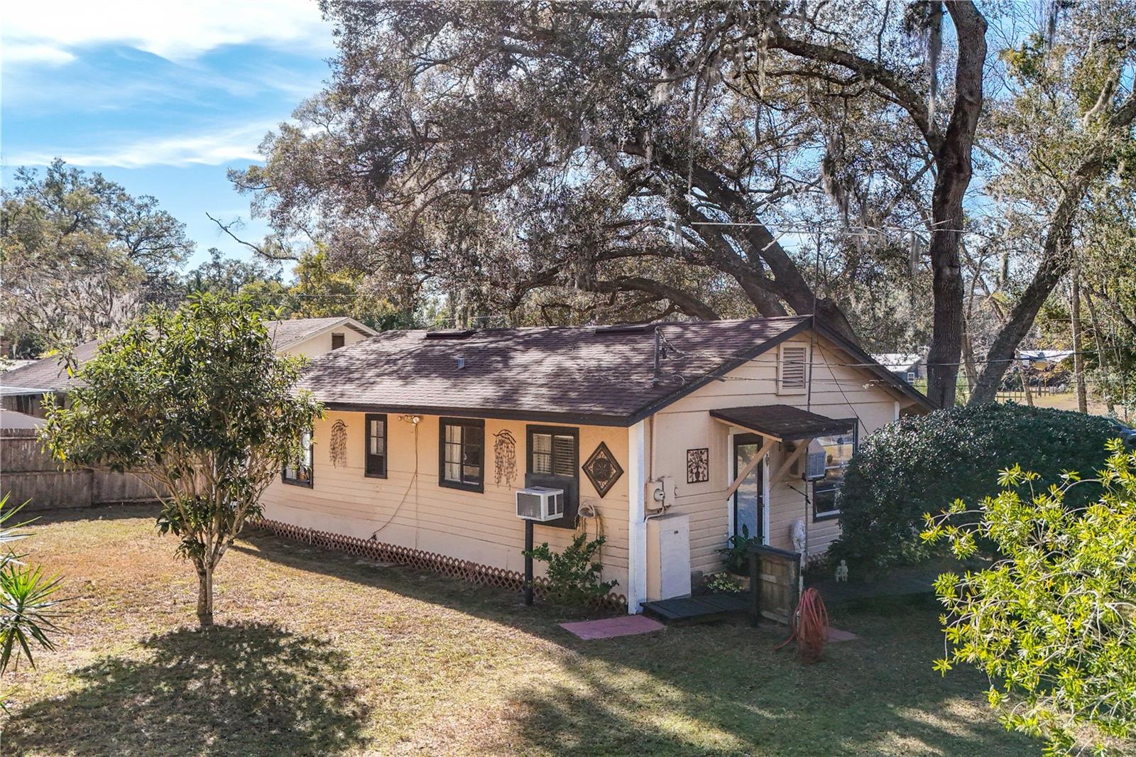 Image 27 of 33 For 31302 Orange Street