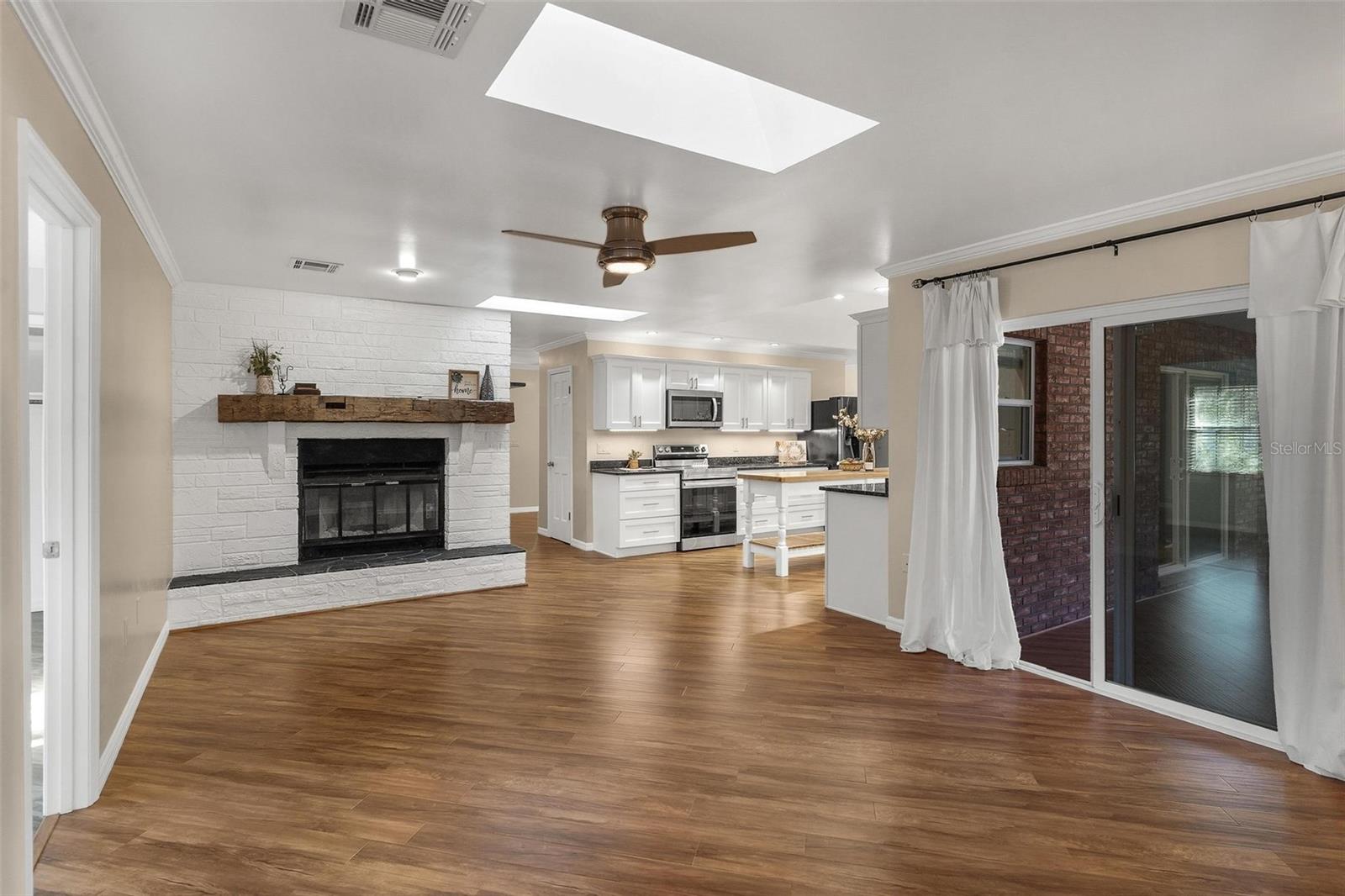 Image 15 of 94 For 5411 Magnolia Ridge Road