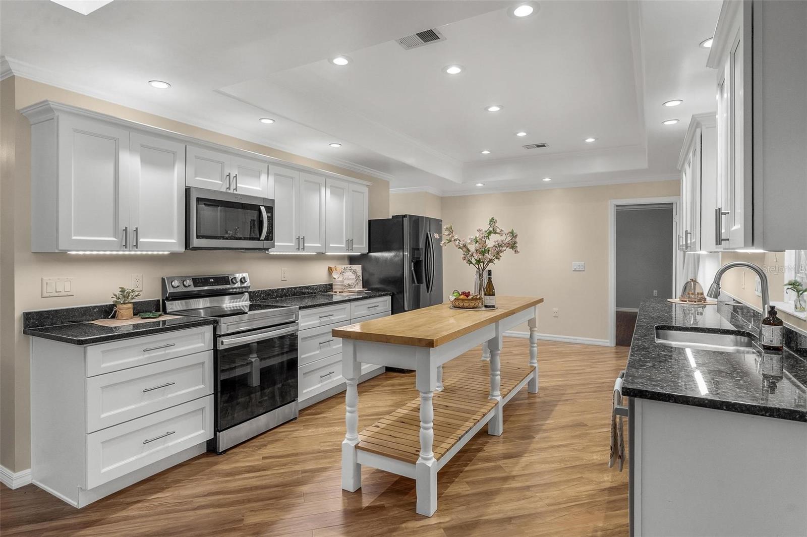 Image 18 of 94 For 5411 Magnolia Ridge Road