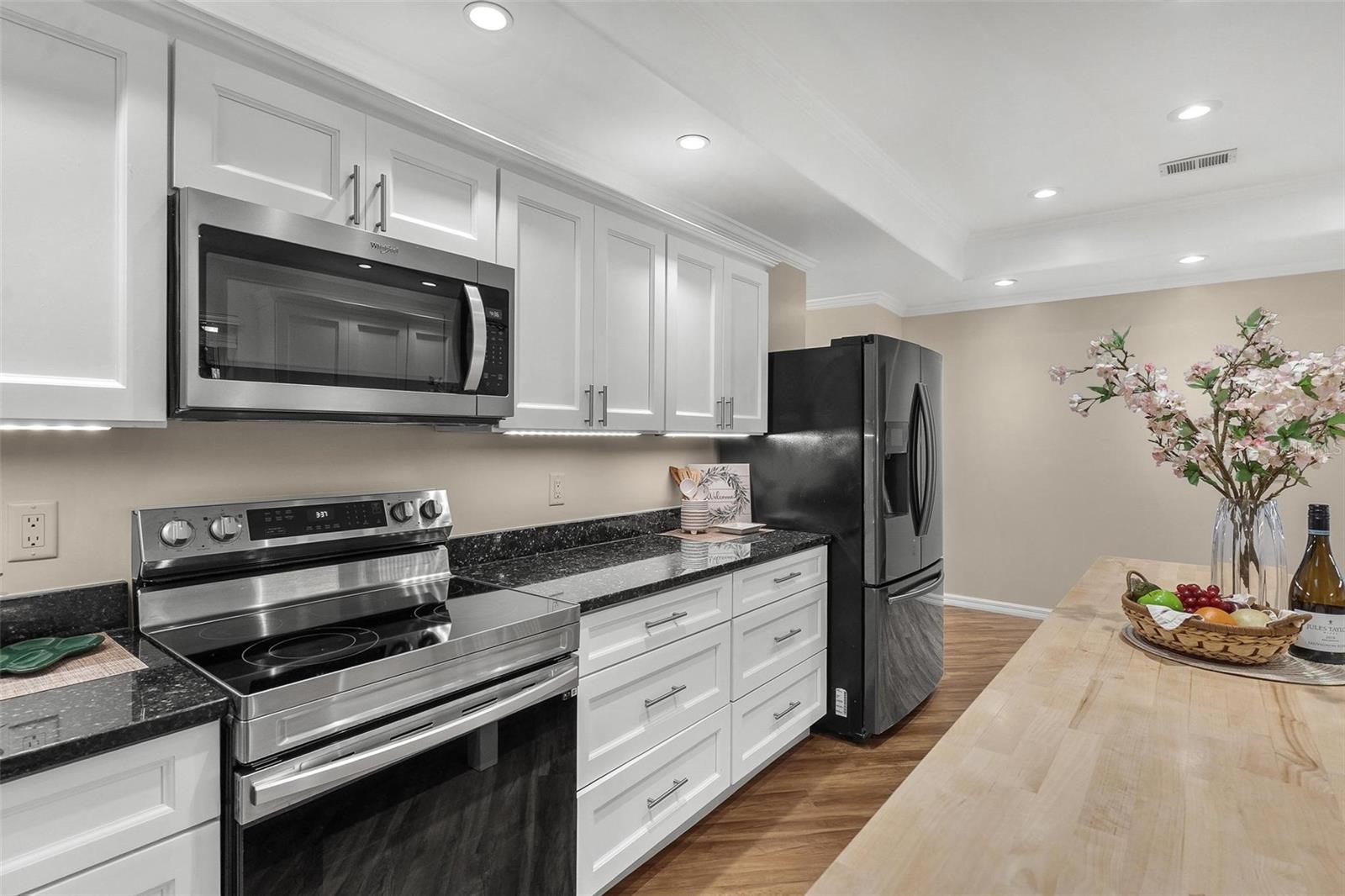 Image 21 of 94 For 5411 Magnolia Ridge Road