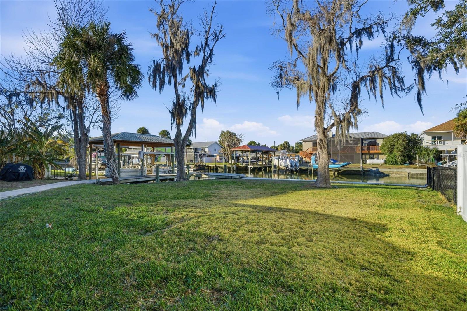 Image 13 of 67 For 2051 17 Street