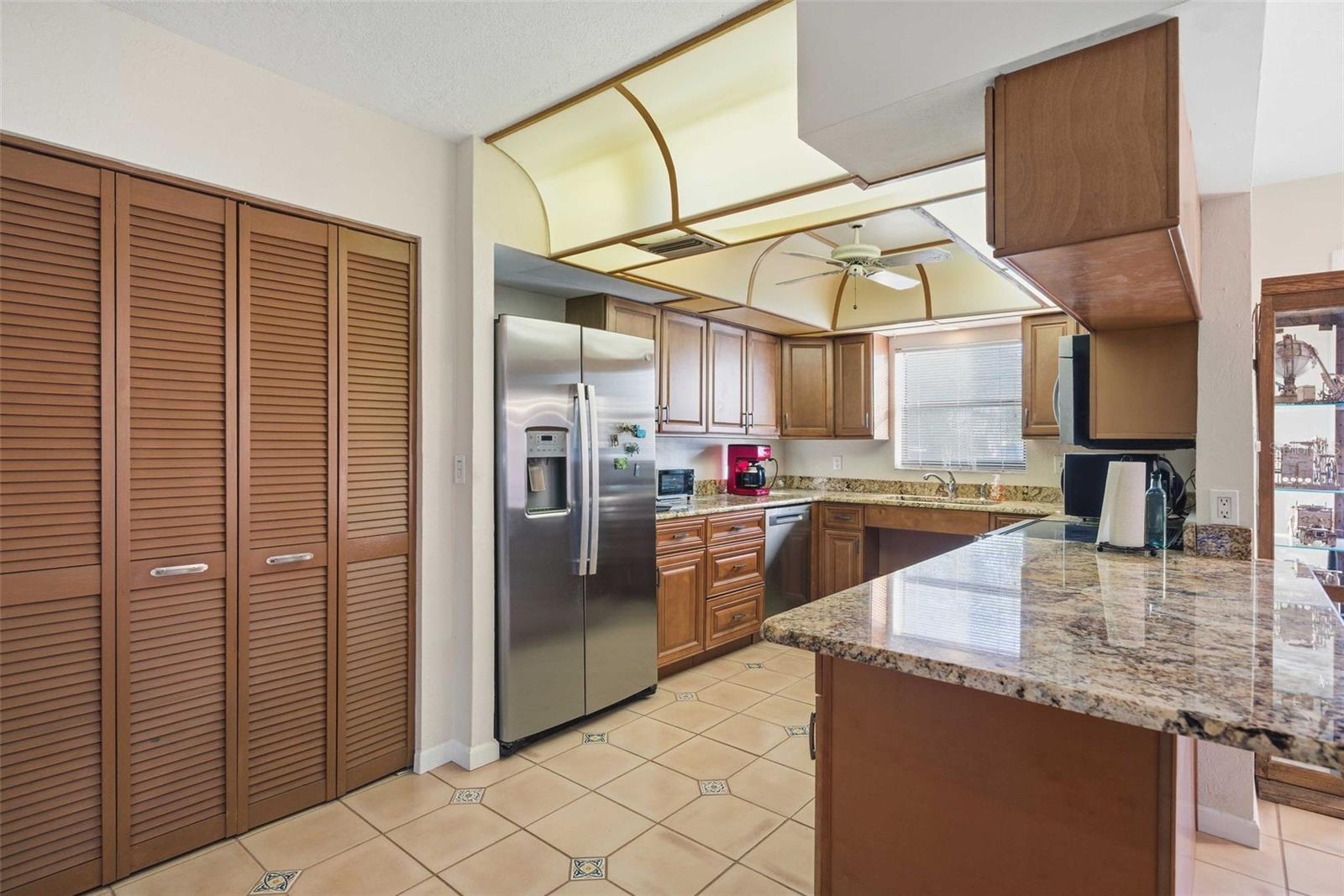 Image 20 of 67 For 2051 17 Street