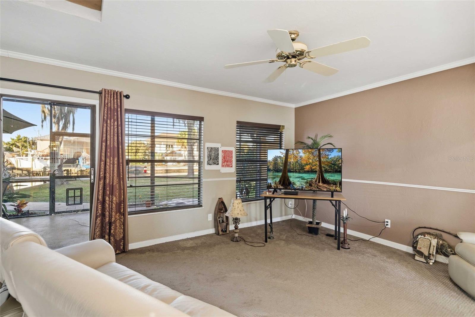 Image 26 of 67 For 2051 17 Street