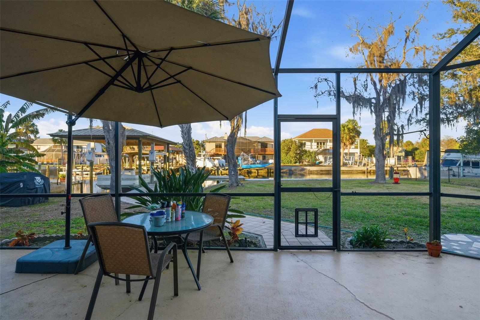 Image 32 of 67 For 2051 17 Street