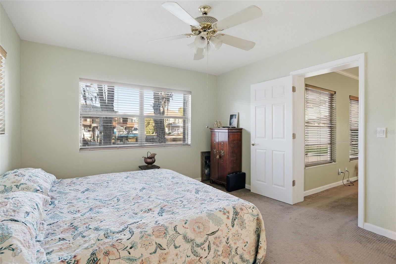 Image 35 of 67 For 2051 17 Street