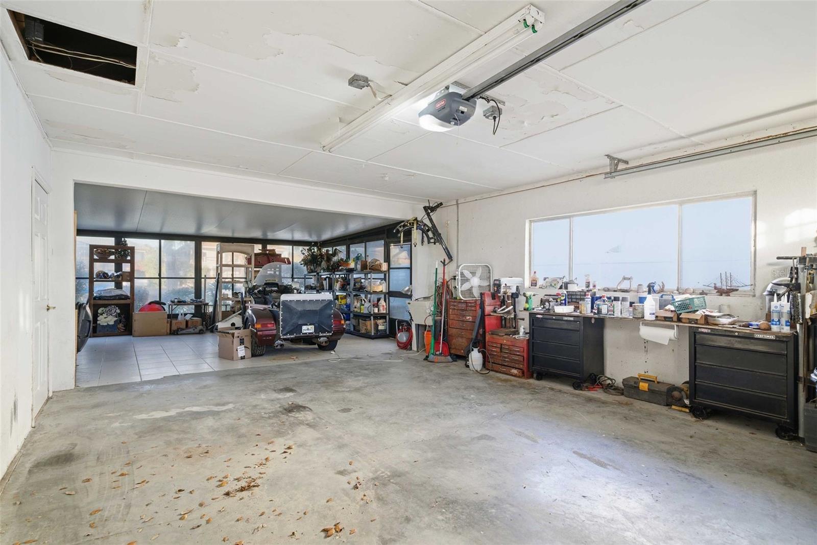 Image 44 of 67 For 2051 17 Street