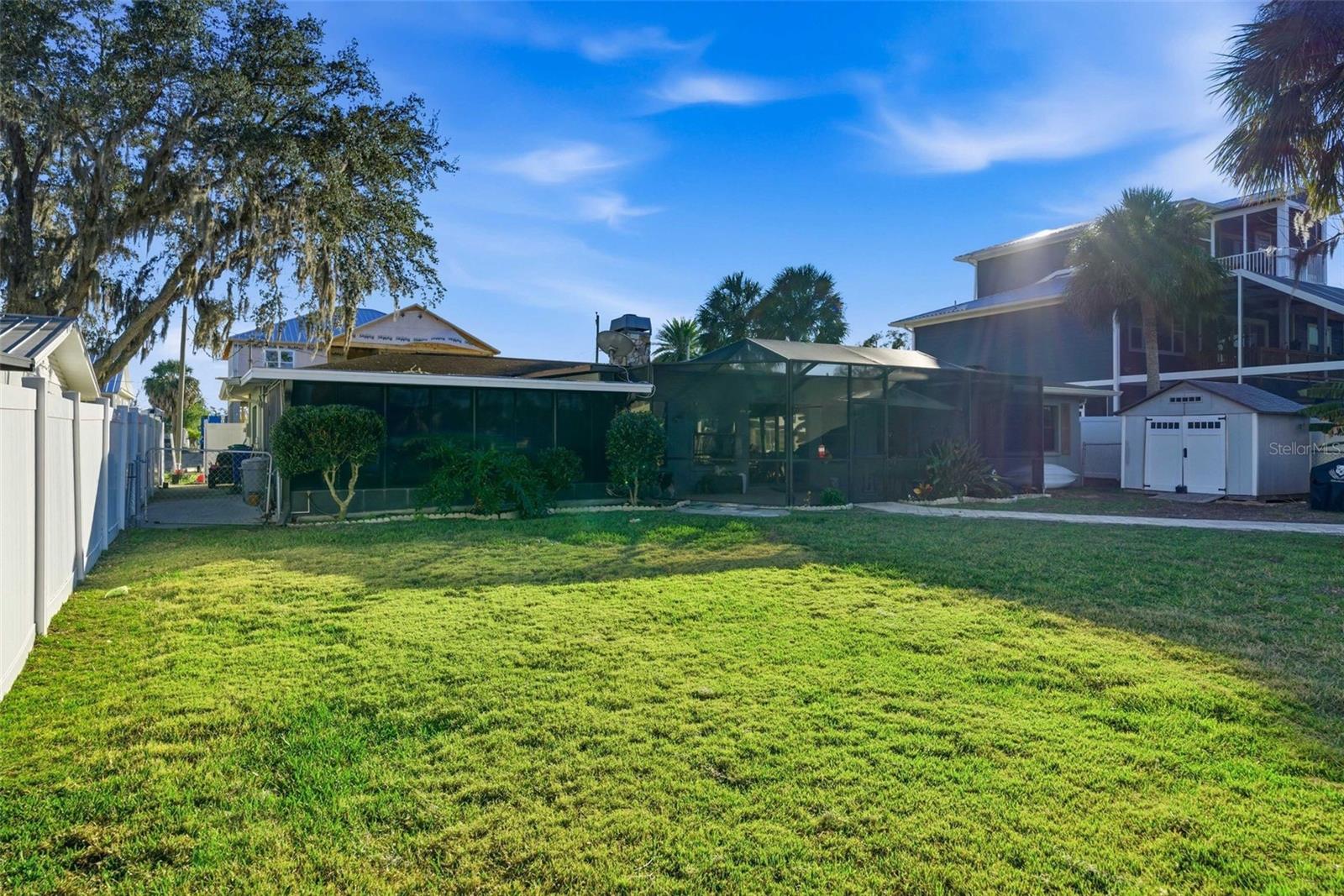 Image 6 of 67 For 2051 17 Street