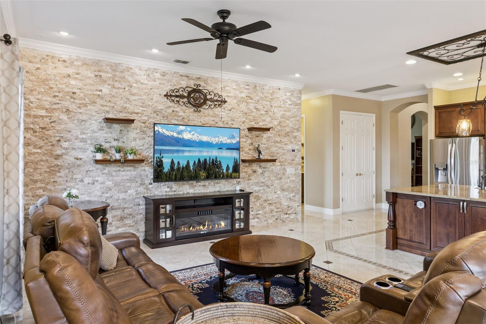 Image 17 of 100 For 1233 Cambria Bend