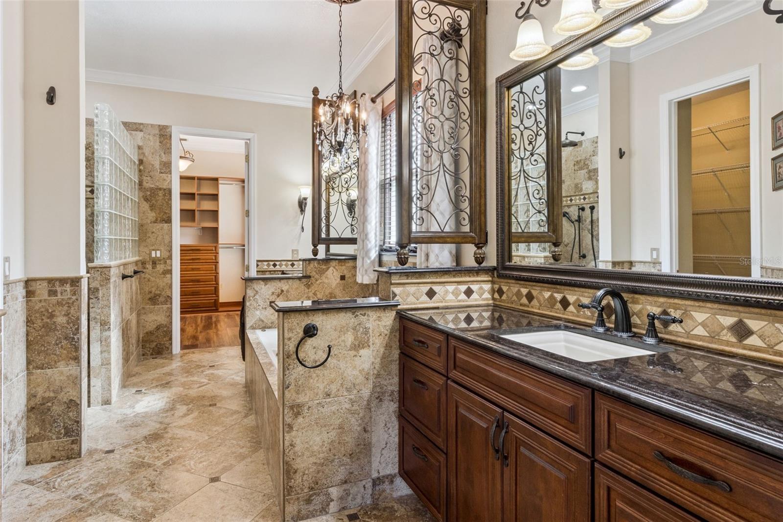 Image 32 of 100 For 1233 Cambria Bend