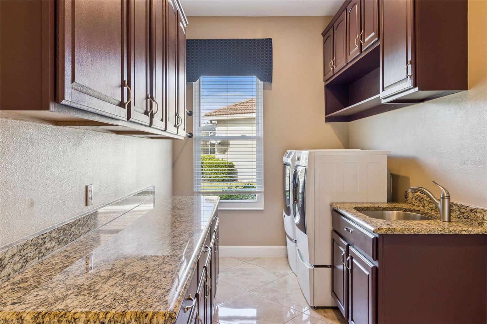 Image 38 of 100 For 1233 Cambria Bend