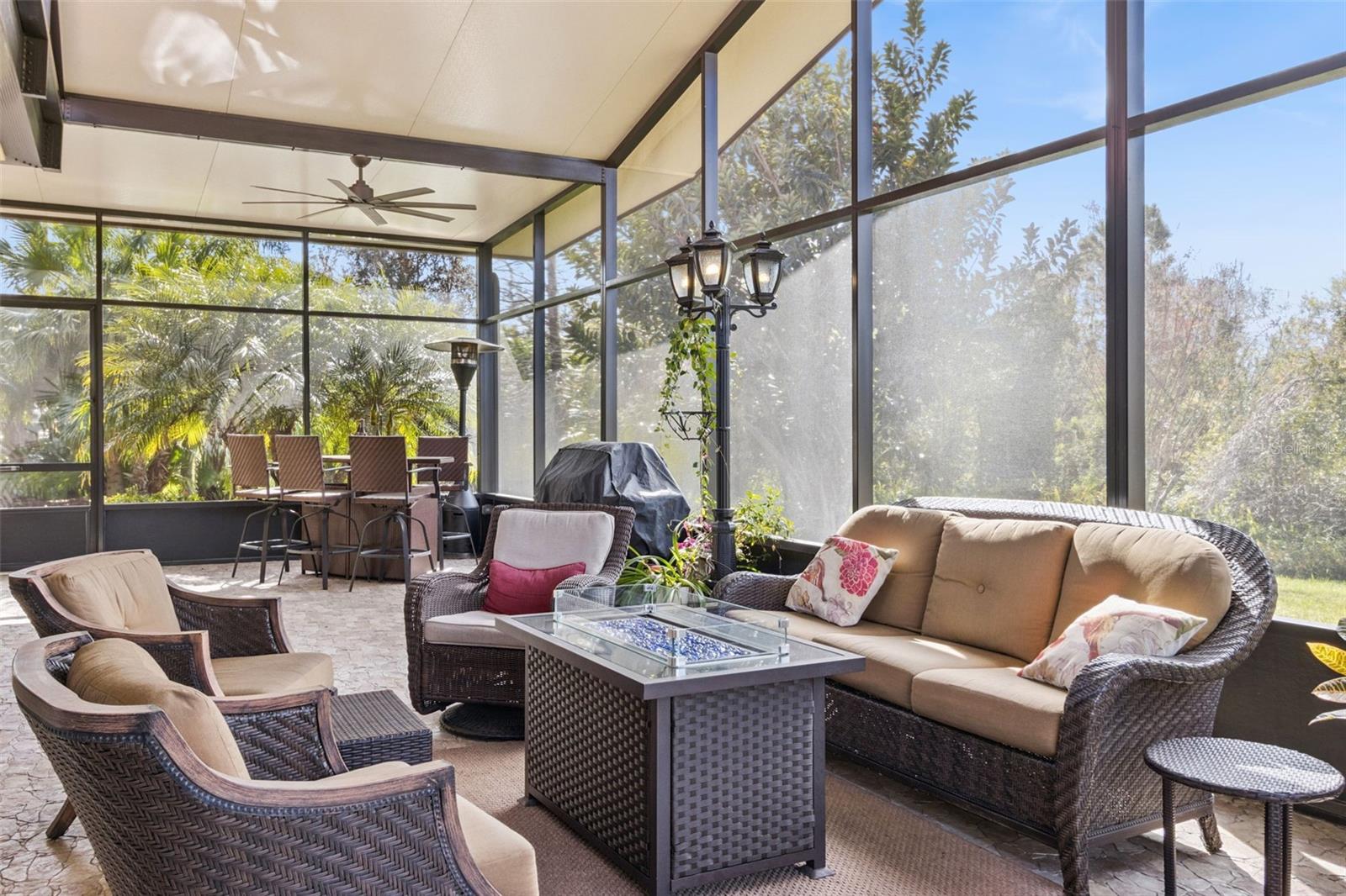 Image 40 of 100 For 1233 Cambria Bend