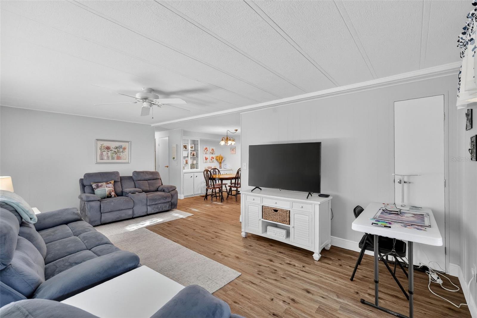 Image 10 of 32 For 705 Falcon Drive