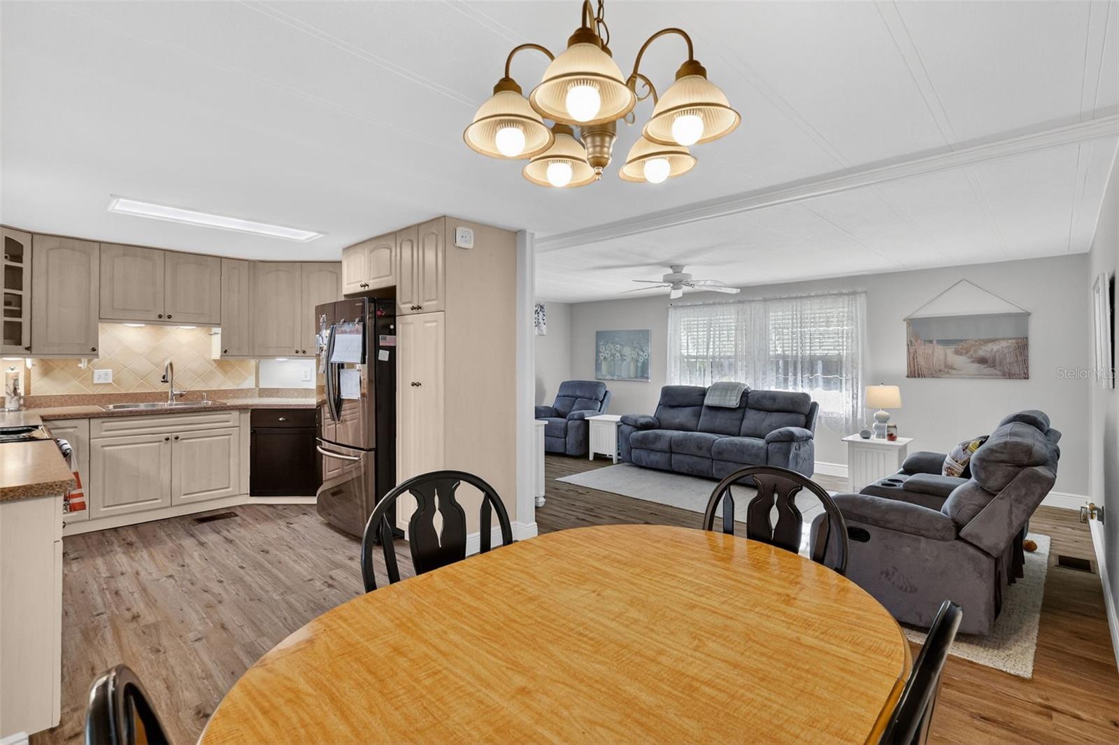 Image 12 of 32 For 705 Falcon Drive