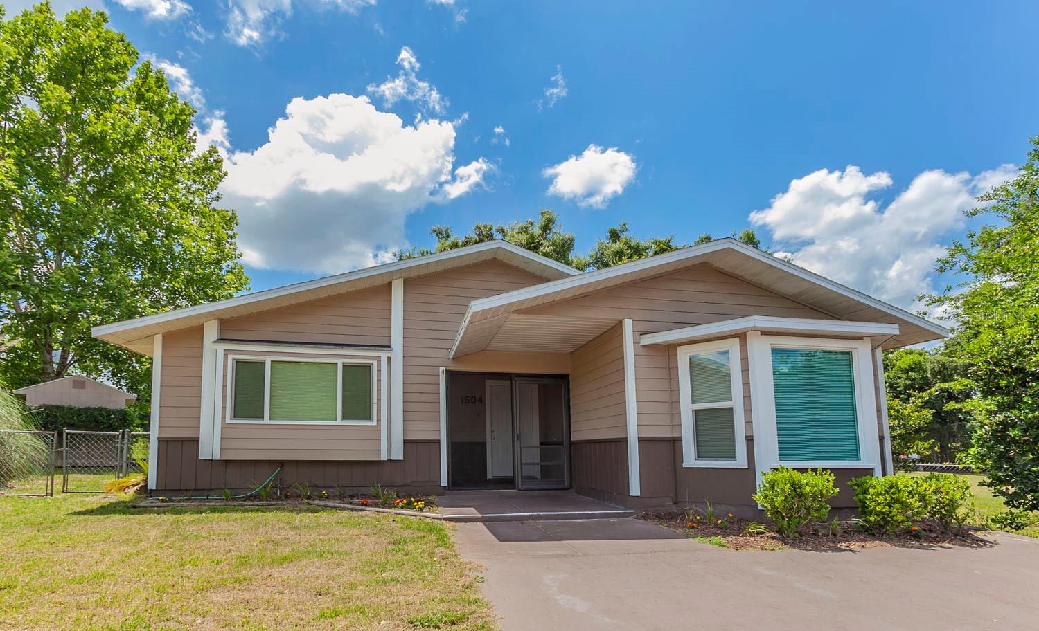 Image 15 of 17 For 1504 Meadow Street