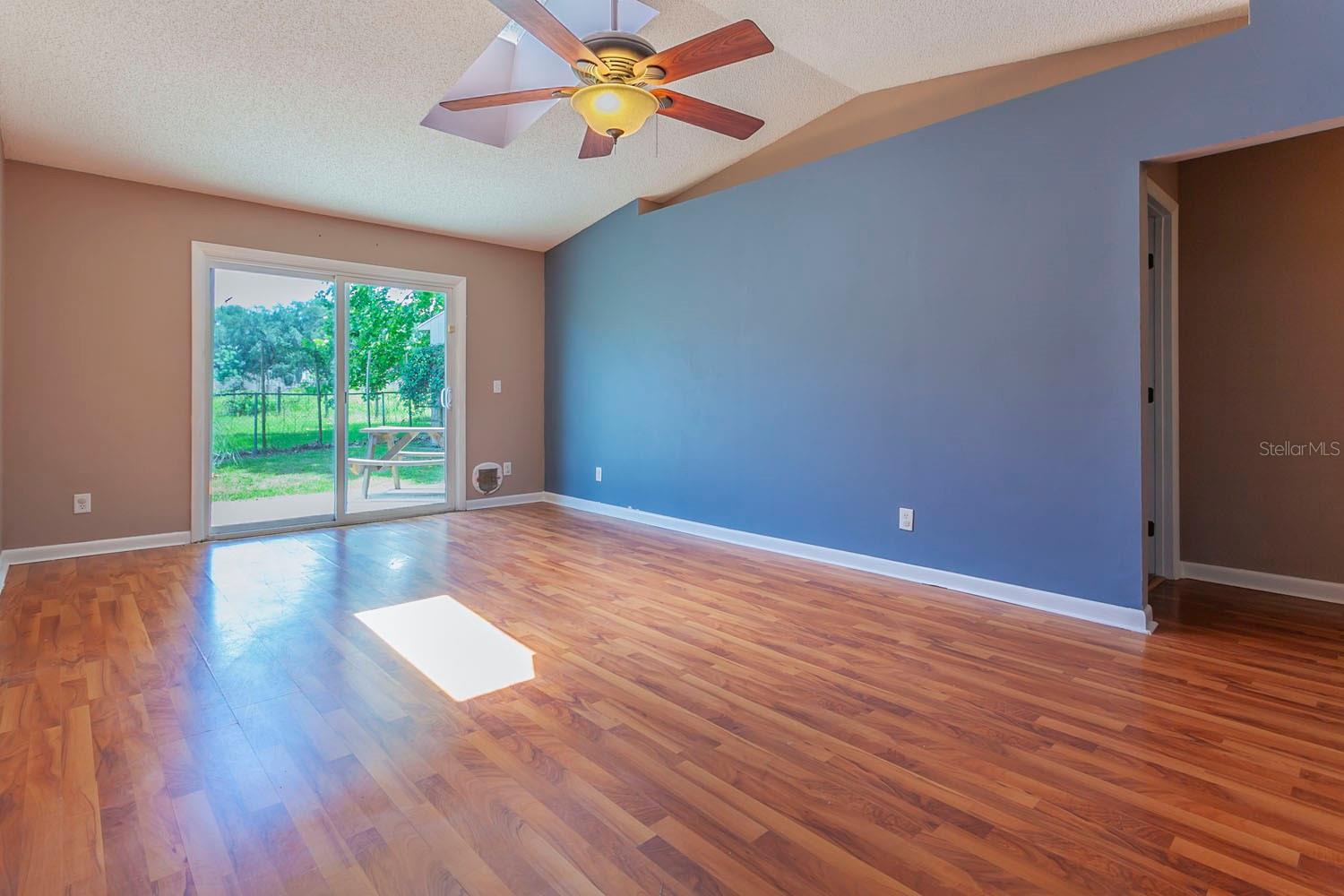 Image 3 of 17 For 1504 Meadow Street