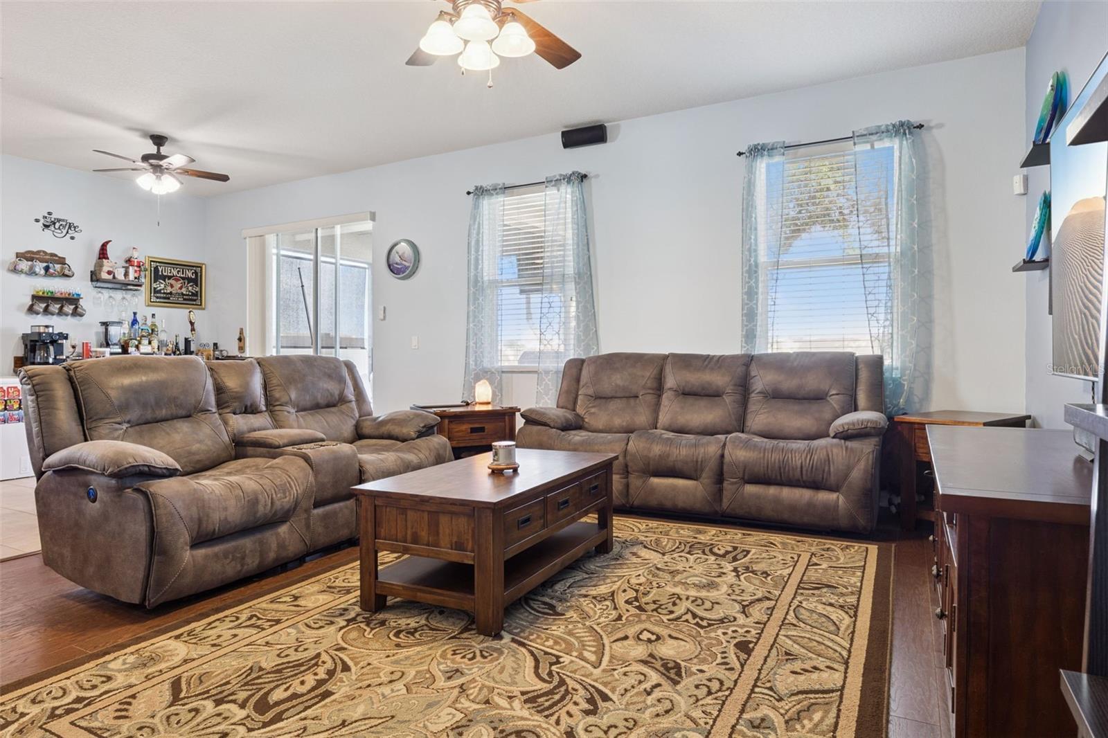 Image 11 of 47 For 417 Rock Springs Circle