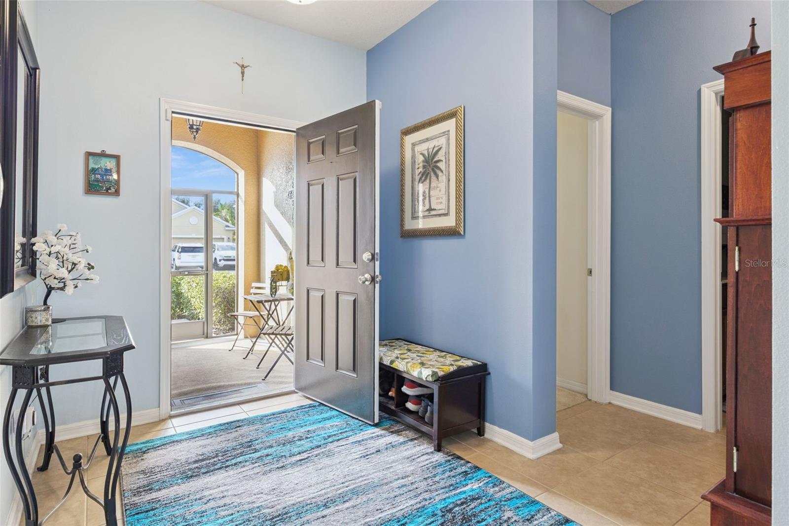 Image 6 of 47 For 417 Rock Springs Circle