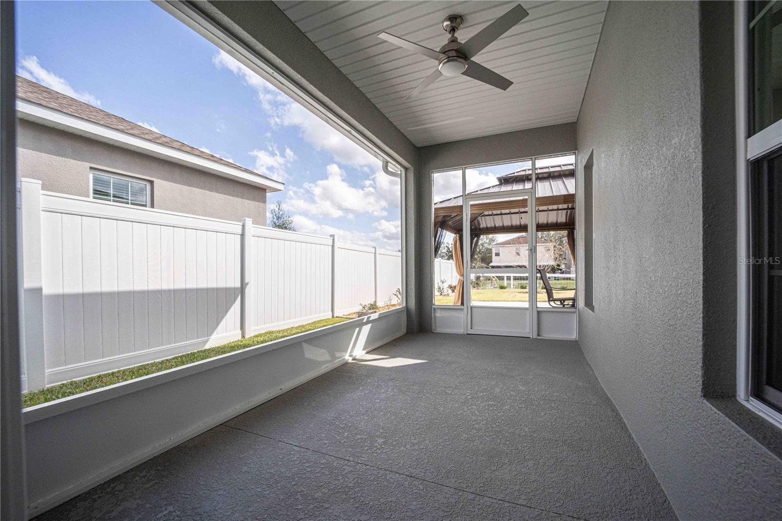 Image 22 of 28 For 4995 125th Loop