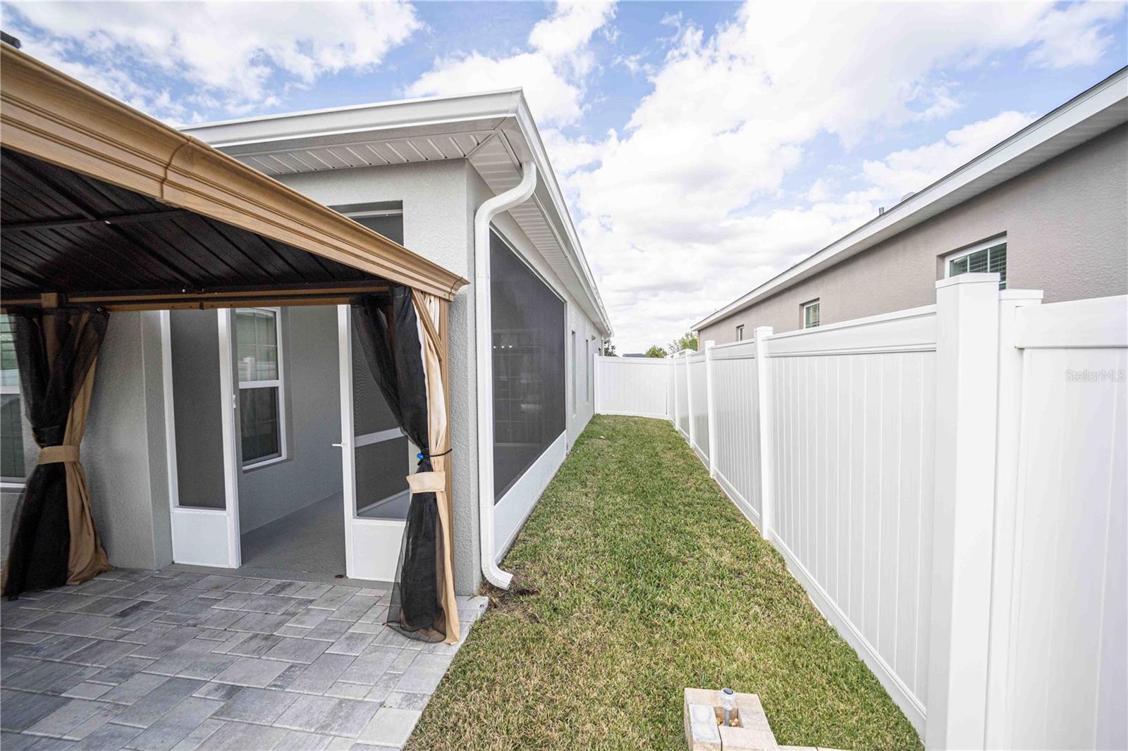 Image 24 of 28 For 4995 125th Loop