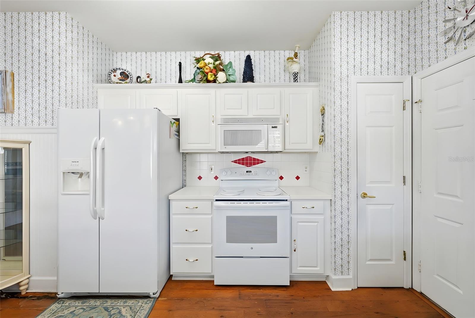 Image 12 of 61 For 13199 92nd Court Road