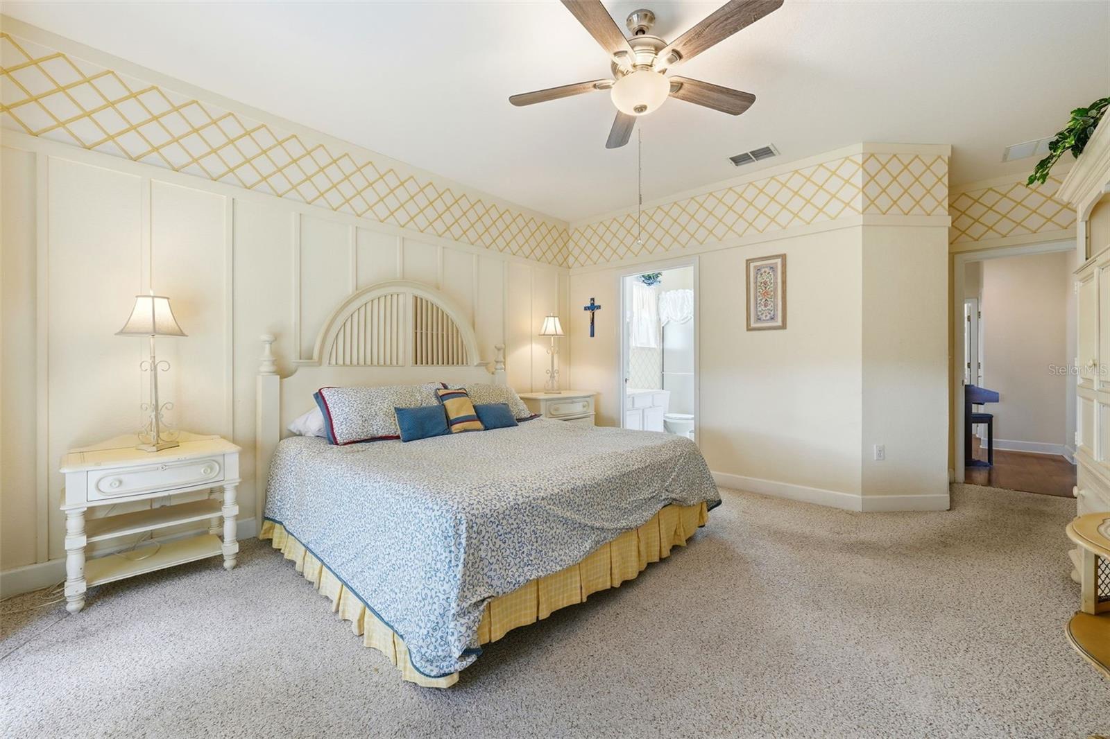 Image 19 of 61 For 13199 92nd Court Road