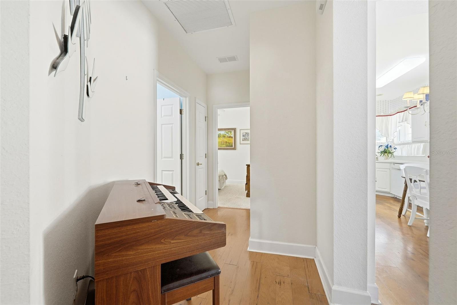 Image 26 of 61 For 13199 92nd Court Road