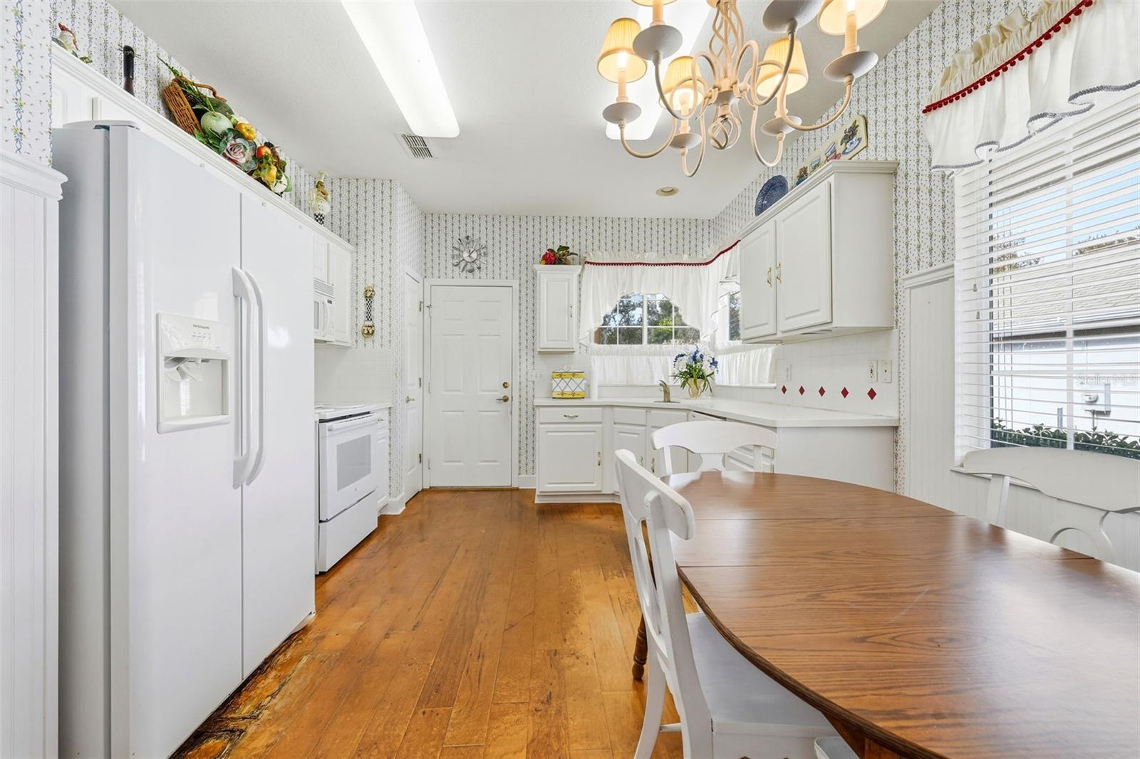 Image 32 of 61 For 13199 92nd Court Road