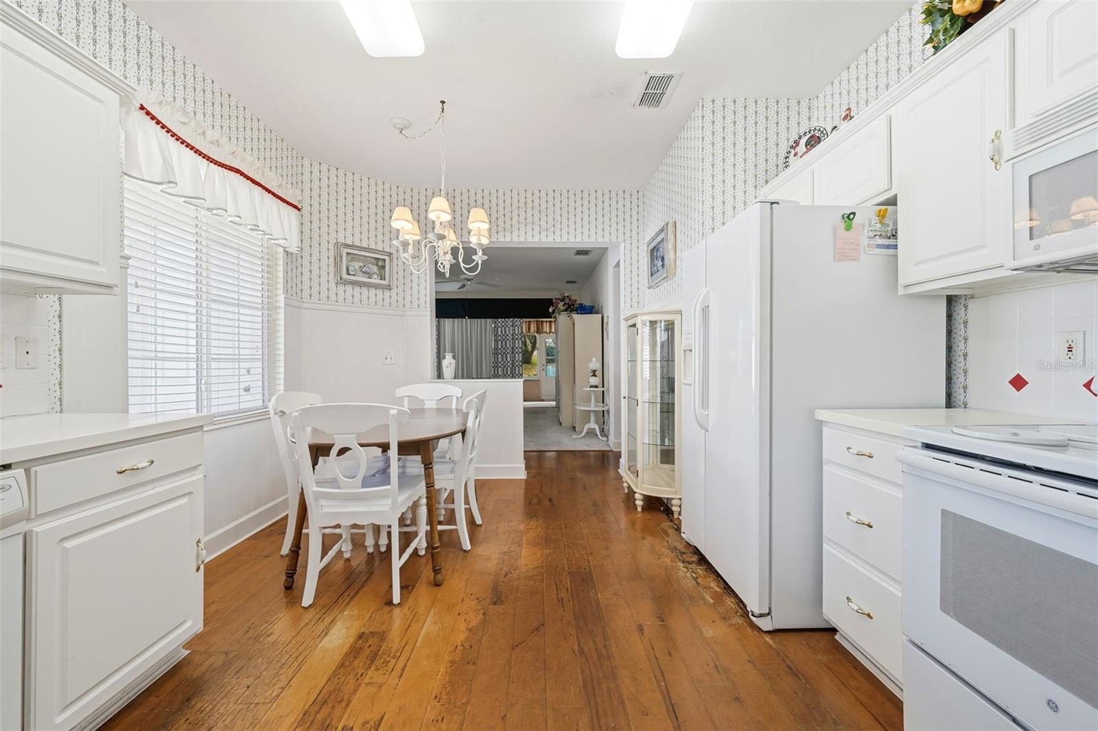 Image 38 of 61 For 13199 92nd Court Road