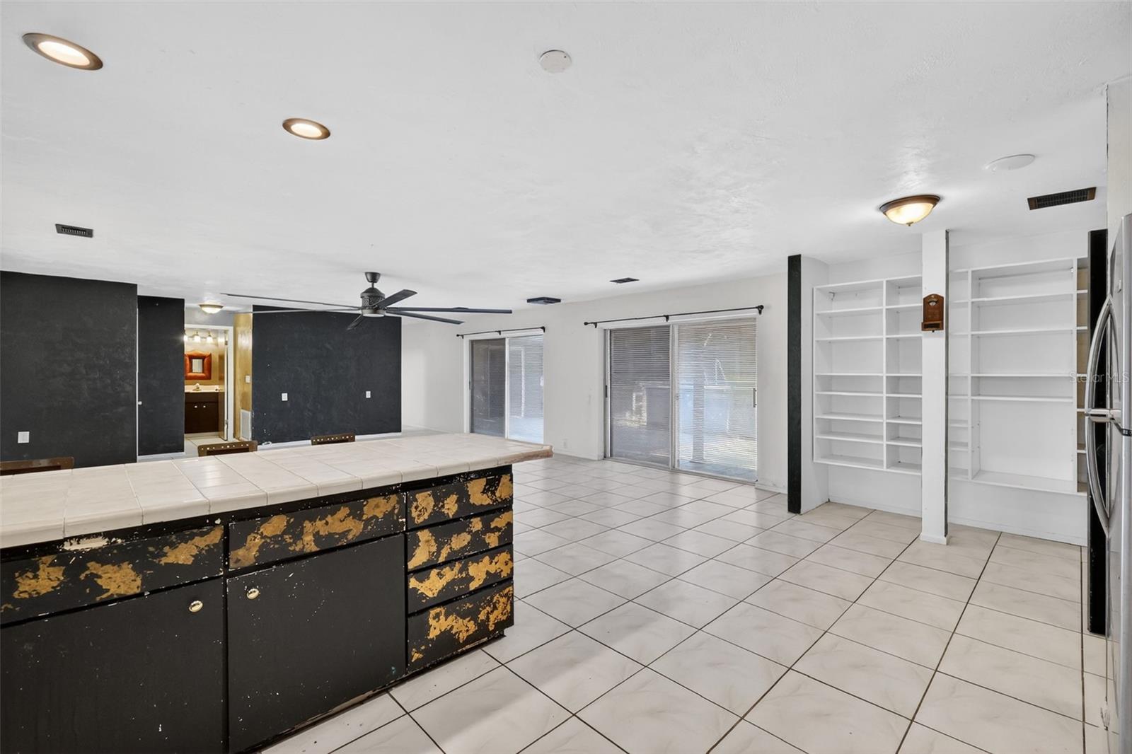 Image 17 of 41 For 2110 Warrensford Road