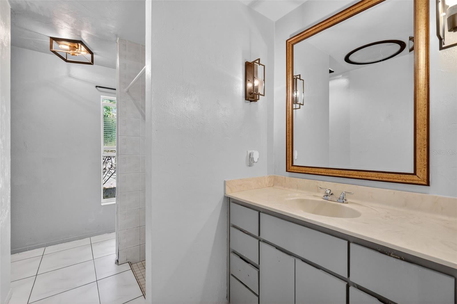 Image 21 of 41 For 2110 Warrensford Road