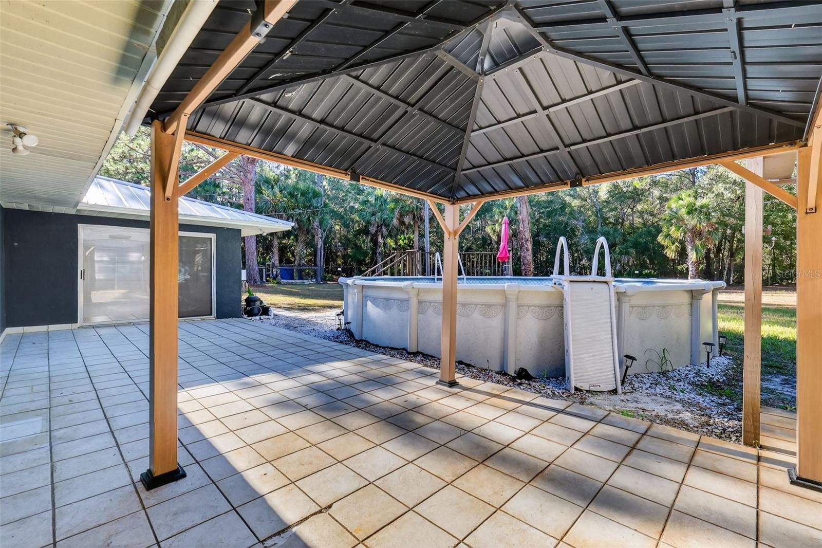 Image 33 of 41 For 2110 Warrensford Road