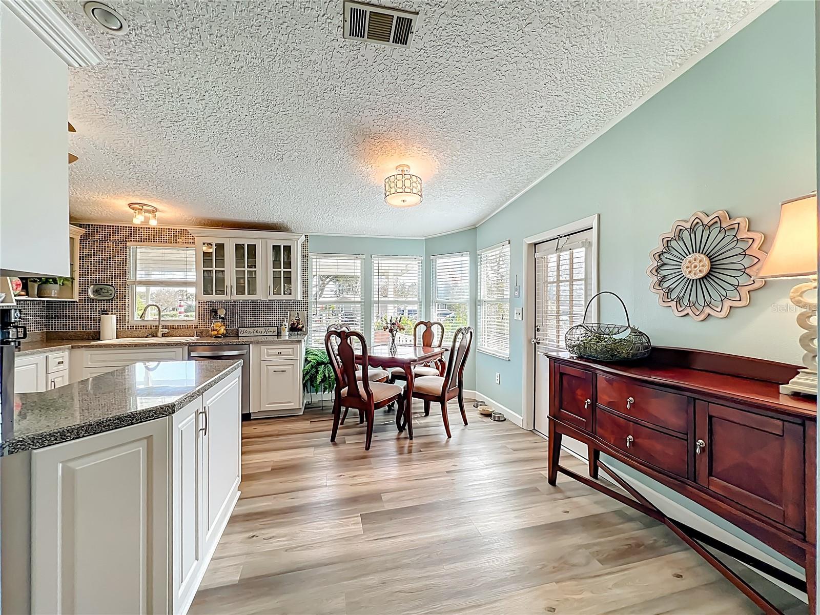 Image 18 of 75 For 3574 Manatee Road