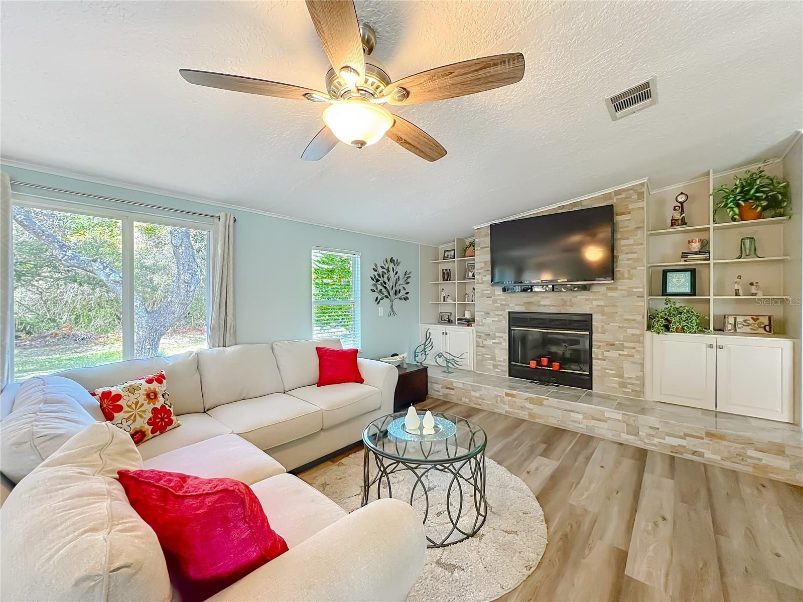 Image 23 of 75 For 3574 Manatee Road