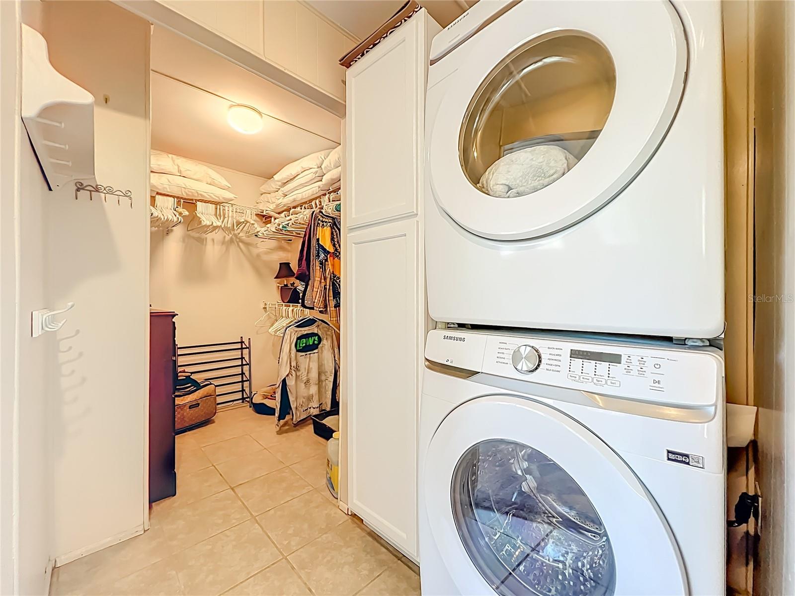 Image 40 of 75 For 3574 Manatee Road