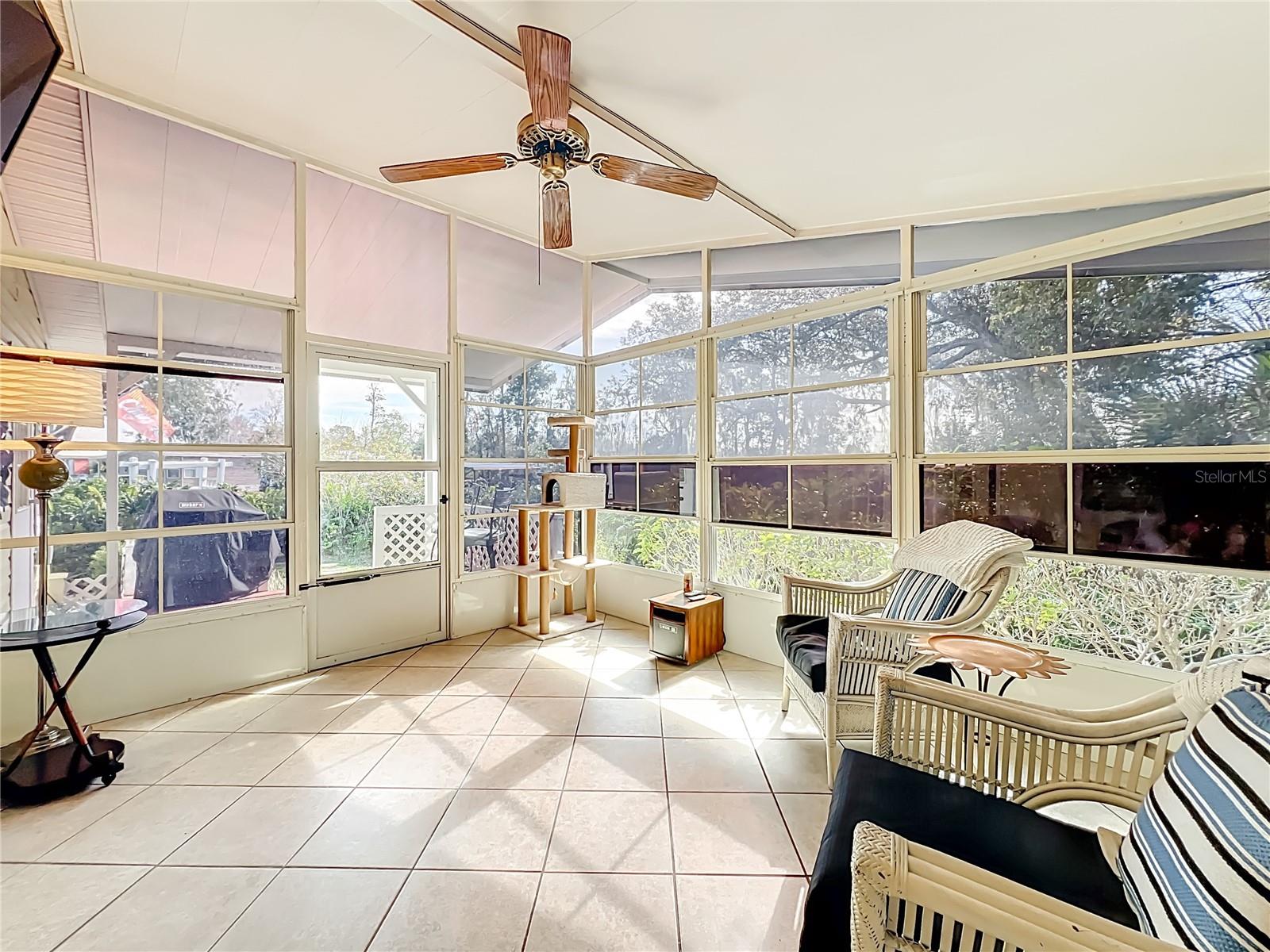 Image 42 of 75 For 3574 Manatee Road