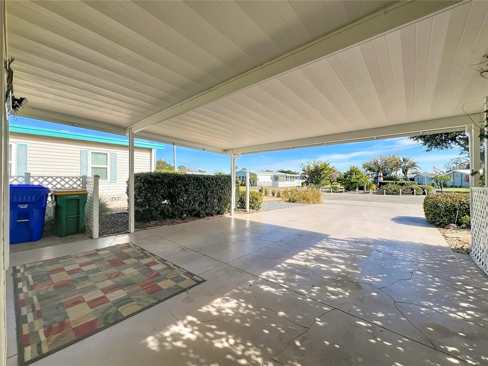 Image 6 of 75 For 3574 Manatee Road