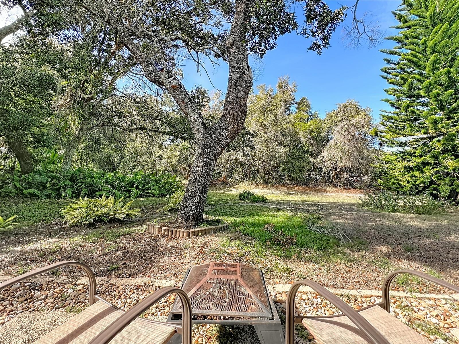 Image 7 of 75 For 3574 Manatee Road