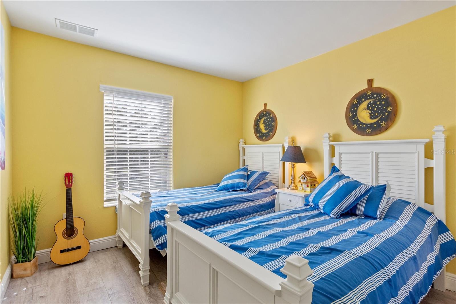 Image 17 of 60 For 4717 Vero Beach Place