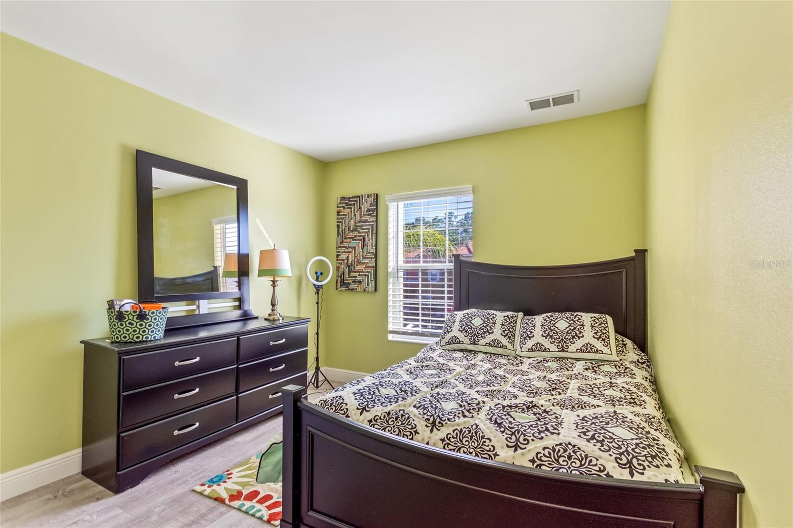 Image 19 of 60 For 4717 Vero Beach Place